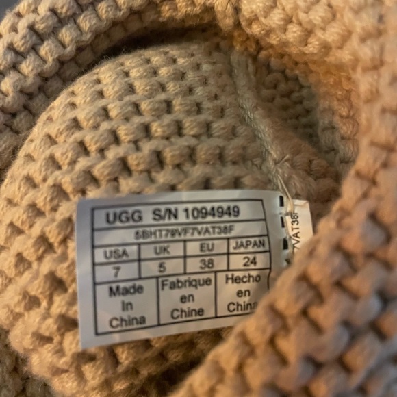UGG boots - Picture 4 of 5